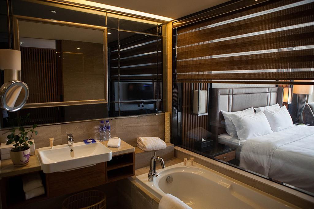 Shenyang Minshan Hotel Exterior photo